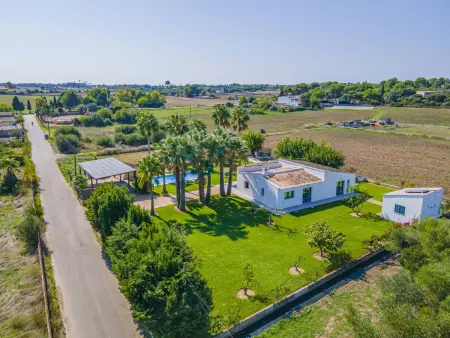 Villa moderne avec piscine privée et jardin à Can Picafort - Photo 26