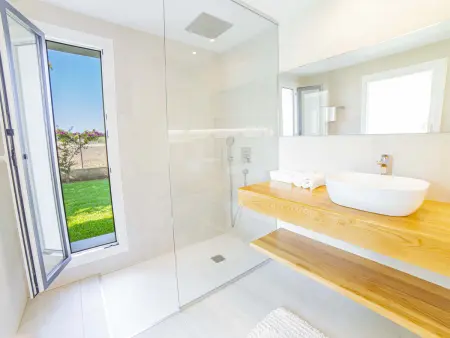 Villa moderne avec piscine privée et jardin à Can Picafort - Photo 30