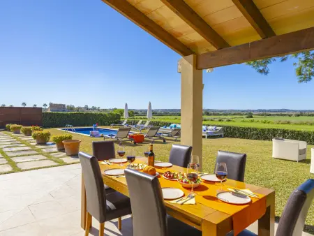 Villa récente avec piscine privée à Can Picafort, vue jardin - Photo 2