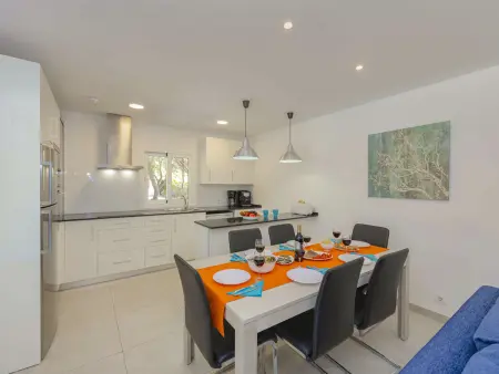 Villa confortable avec piscine privée et climatisation à Pollença - Photo 26