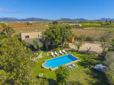 Villa spacieuse à Sa Pobla avec piscine privée, climatisation et parking - Photo 2