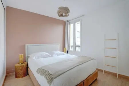 TB-101-THOREZ, Superbe appartement - 2CH - 4 P - Ivry-sur-Seine - Photo 2