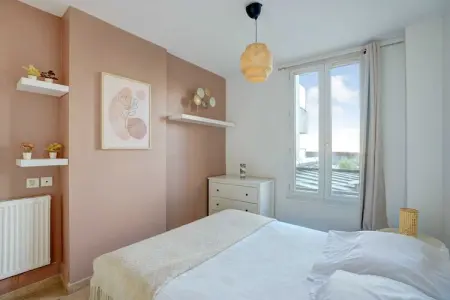 TB-101-THOREZ, Superbe appartement - 2CH - 4 P - Ivry-sur-Seine - Photo 7