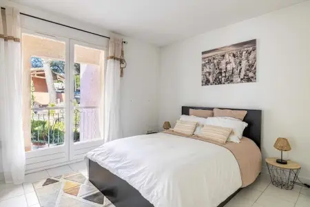 PB-223-SOURCE, Superbe maison climatisée 5 chambres/10 personnes - Antibes - Photo 8
