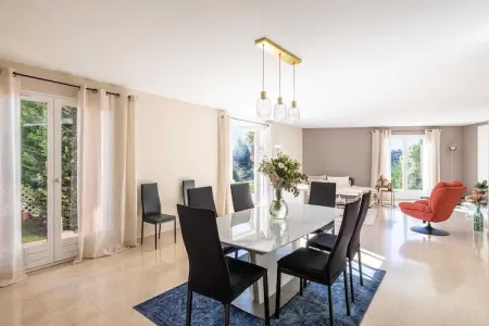 PB-223-SOURCE, Superbe maison climatisée 5 chambres/10 personnes - Antibes - Photo 13