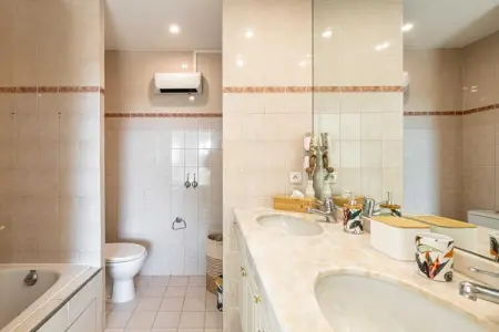 PB-223-SOURCE, Superbe maison climatisée 5 chambres/10 personnes - Antibes - Photo 23