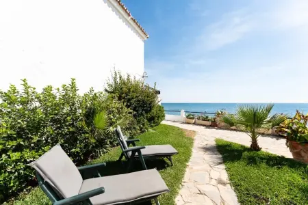 CT 398 - Faro's Beachfront House in Calahonda, Maison de vacances en bord de mer à Malaga - Photo 14