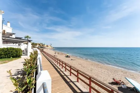 CT 398 - Faro's Beachfront House in Calahonda, Maison de vacances en bord de mer à Malaga - Photo 19
