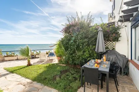 CT 400 - Faro's Beachfront House in Calahonda, Maison de vacances moderne en bord de mer - Photo 19