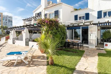 CT 400 - Faro's Beachfront House in Calahonda, Maison de vacances moderne en bord de mer - Photo 22