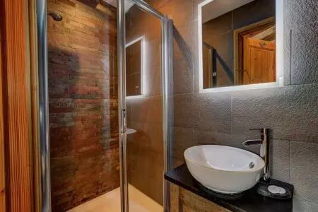 Capricorne, Chalet de montagne avec jacuzzi et sauna - Photo 16