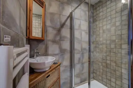 Capricorne, Chalet de montagne avec jacuzzi et sauna - Photo 17
