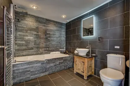 Capricorne, Chalet de montagne avec jacuzzi et sauna - Photo 20