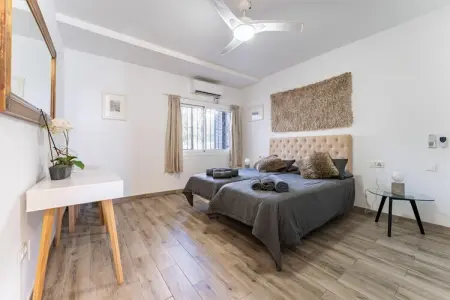 CT 401 - Faro's Beachfront Apartment in Calahonda, Appartement avec vue sur mer et terrasse à Malaga - Photo 2