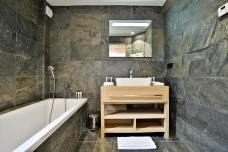 Black Stone, Chalet de luxe + pâtisseries & nettoyage quotidien - Photo 22