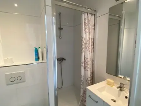 Appartement paisible à La Ciotat, face à la plage, parking inclus - Photo 6