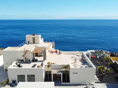 Villa exclusive en bord de mer avec piscines privée et naturelle - Photo 3