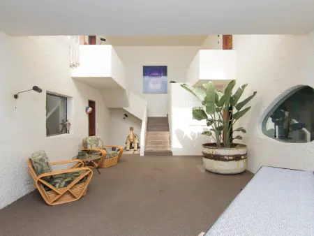 Villa exclusive en bord de mer avec piscines privée et naturelle - Photo 11