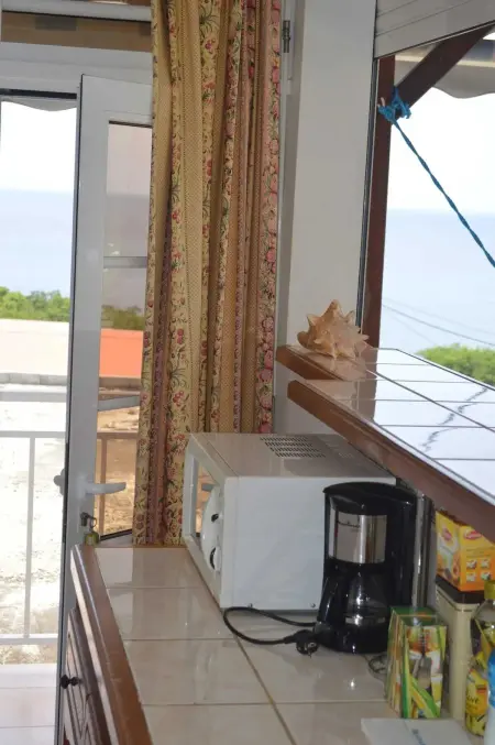 Appartement moderne à Deshaies, 35 m², vue mer - Photo 3