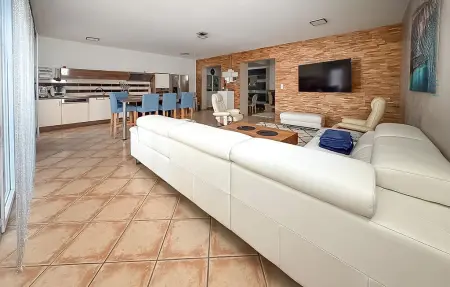 Maison Piscine, Maison 10 personnes à Cabannes - Photo 2