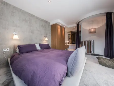 Luxueux Duplex 4 Chambres avec Balcons et Cheminée à Courchevel - Photo 6