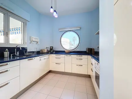 Appartement climatisé avec parking, 2 chambres à La Ciotat - Photo 5