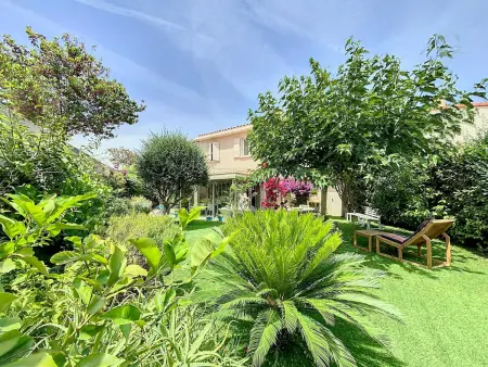 Villa climatisée à La Ciotat avec piscine et parking sécurisés - 2 à 4 voyageurs - Photo 1