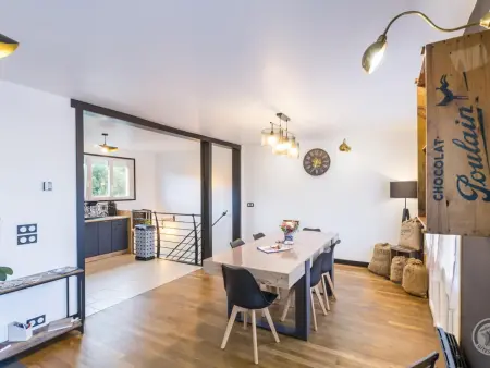 Maison rénovée avec jardin clos et vue historique - Photo 2