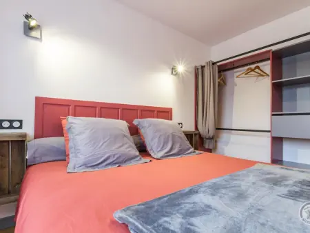 Maison rénovée avec jardin clos et vue historique - Photo 8
