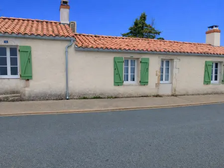 Maison familiale au centre du bourg, animaux sur demande - Photo 15