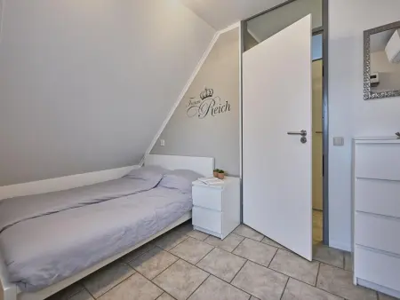 Maaszicht, Maison de vacances au bord de l'eau avec jardin - Photo 16
