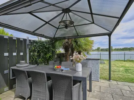 Maaszicht, Maison de vacances au bord de l'eau avec jardin - Photo 31