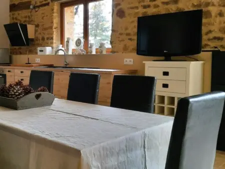 Chez Rambaud, Gîte moderne dans Haut Vienne avec grand jardin - Photo 12