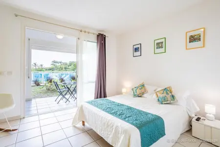 Paradise Bay Cozy studio by the sea, Appartement en bord de mer avec piscine - Photo 6