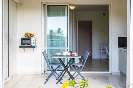 Paradise Bay Cozy studio by the sea, Appartement en bord de mer avec piscine - Photo 10