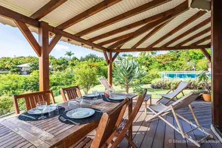 Complexe entier-Résidence-Villa-Salle de Bain amenagée-Vue mer, Villa en Guadeloupe avec piscine extérieure - Photo 3