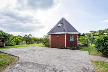 Complexe entier-Résidence-Villa-Salle de Bain amenagée-Vue mer, Villa en Guadeloupe avec piscine extérieure - Photo 6