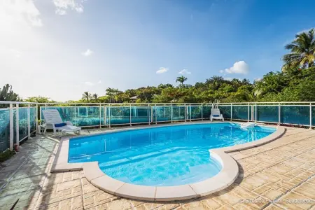 Complexe entier-Résidence-Villa-Salle de Bain amenagée-Vue mer, Villa en Guadeloupe avec piscine extérieure - Photo 10