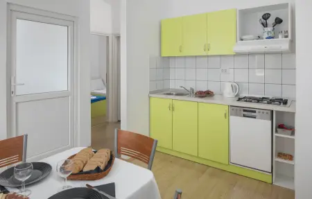 Maison 6 personnes à Tinjan - Photo 2