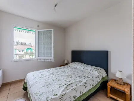 Appartement charmant avec piscine au 1er étage, proche centre et lac, 4 personnes - Photo 8