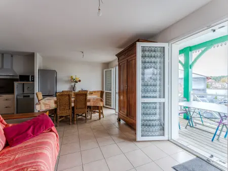 Appartement charmant avec piscine au 1er étage, proche centre et lac, 4 personnes - Photo 11