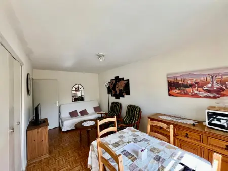 Appartement lumineux T2 avec Wi-Fi et lave-linge, centre La Roche-Posay - Photo 1