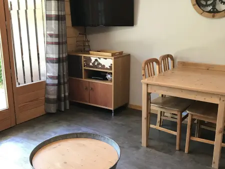 3 pièces rénovées - 2 chambres jusqu’à 5 pers. avec terrasse sud et garage - 500m centre - Photo 9