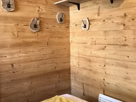 Appartement 2 pièces au pied de la télécabine avec animaux admis et parking - Photo 11