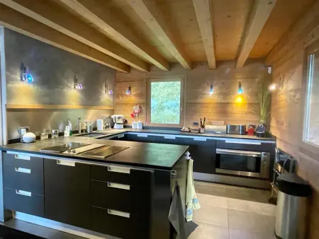 Chalet de Standing 5 Chambres avec Jacuzzi et Parking - Photo 1