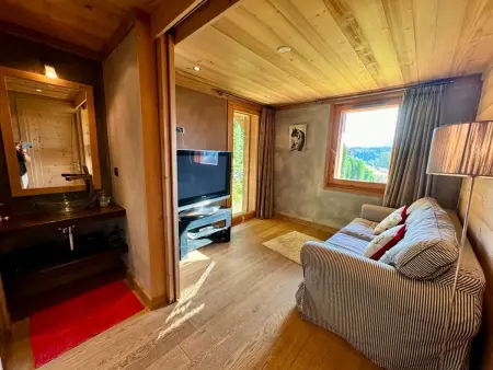 Chalet de Standing 5 Chambres avec Jacuzzi et Parking - Photo 10