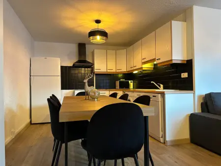 Duplex 4 chambres, centre à 4min, skibus à la porte, WiFi - Photo 1