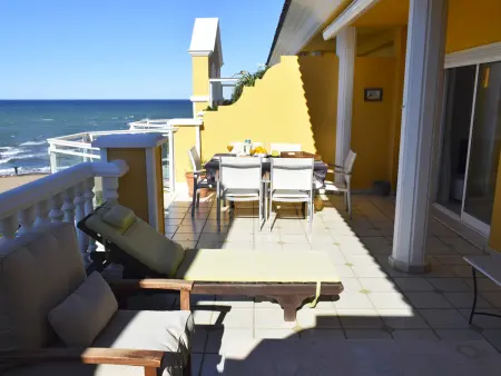 Belle maison 4 chambres avec piscine commune à Dénia, proche plage - Photo 7