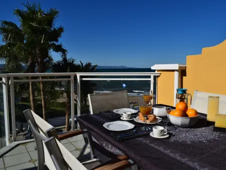 Belle maison 4 chambres avec piscine commune à Dénia, proche plage - Photo 8