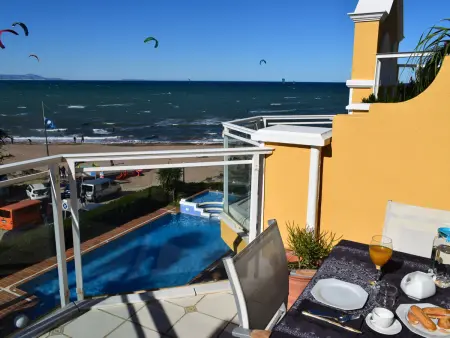 Belle maison 4 chambres avec piscine commune à Dénia, proche plage - Photo 9